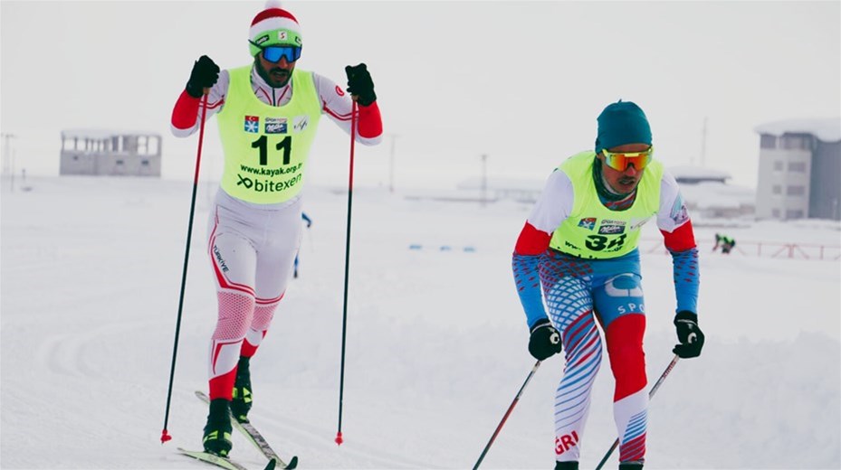 Kayaklı Koşu Barış ve Kardeşlik Yarışması'nda Hakkari'den 25 Madalya Başarısı 