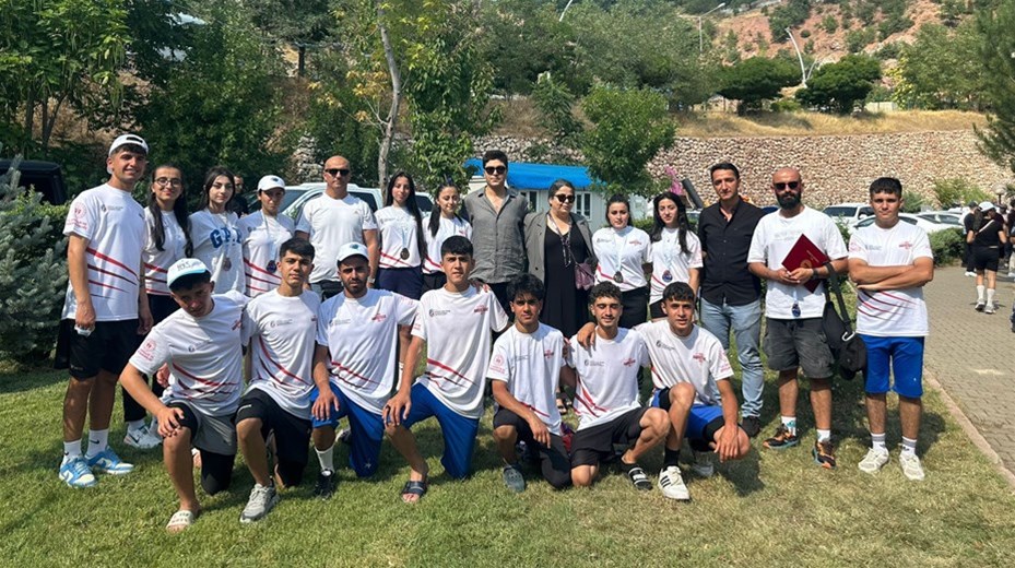 Rafting Türkiye Kupası ve Süper Kupa Final Müsabakalarında Hakkari Takımı Büyük Başarı Elde Etti